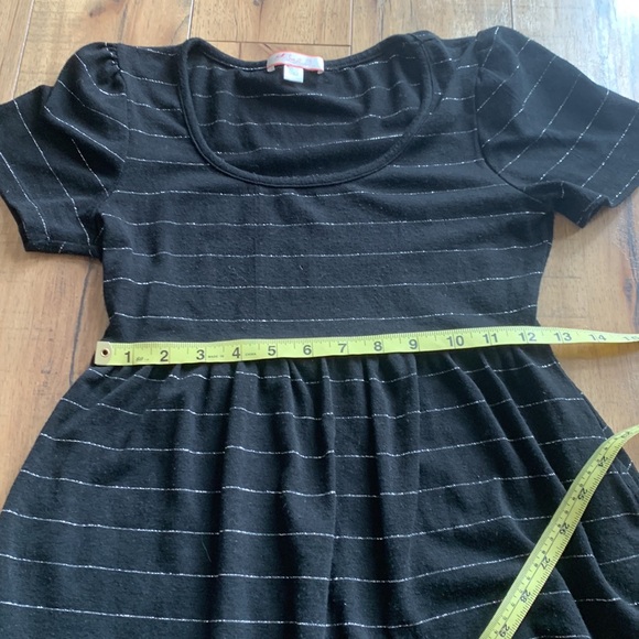 💜5 for $25💜Lux black silver striped dress no size - Picture 7 of 9